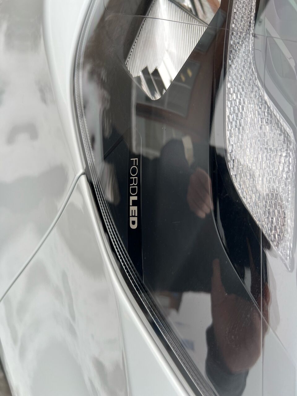 Billede af Ford E-Transit Custom 320 L1H1 EL Limited 218HK Van Aut.