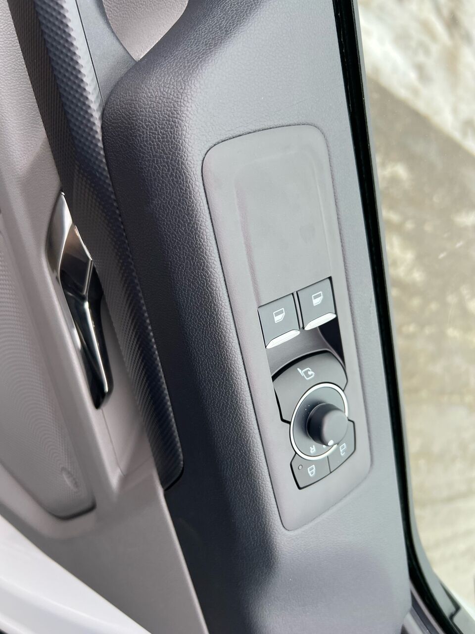 Billede af Ford E-Transit Custom 320 L1H1 EL Limited 218HK Van Aut.