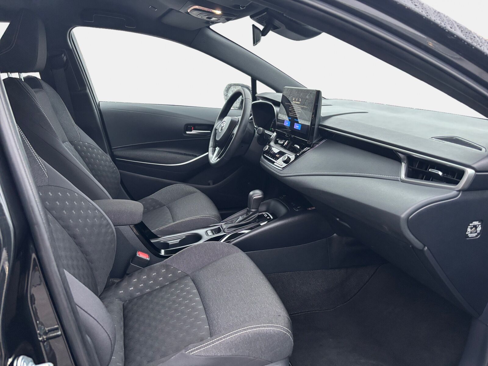 Billede af Toyota Corolla Touring Sports 1,8 Hybrid Active Comfort Plus E-CVT 140HK Stc Trinl. Gear