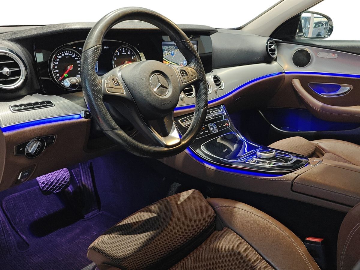 Billede af Mercedes-Benz E200 2,0 Avantgarde 9G-Tronic 184HK Aut.