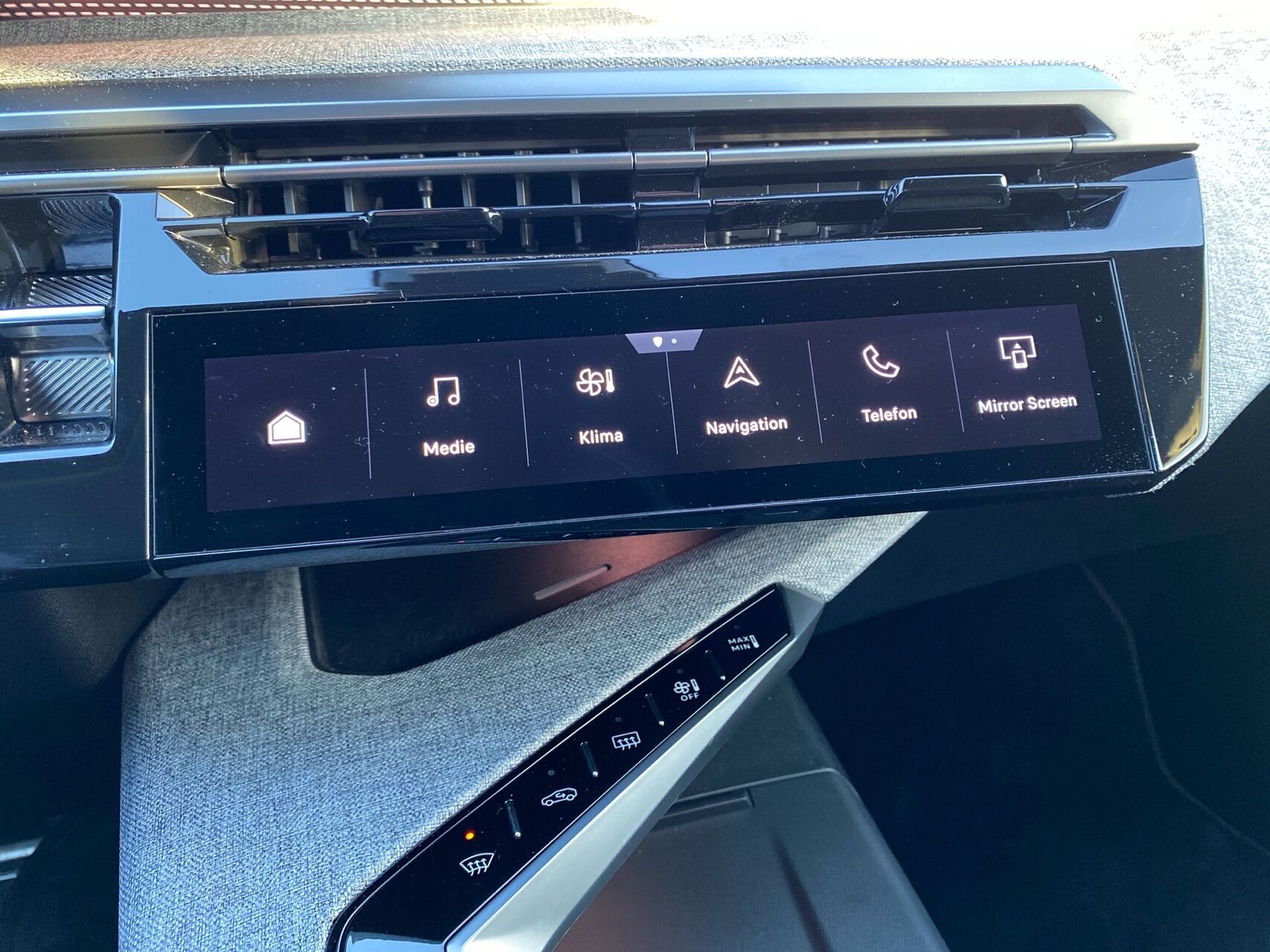 Billede af Peugeot e-5008 EL GT 210HK 5d Aut.