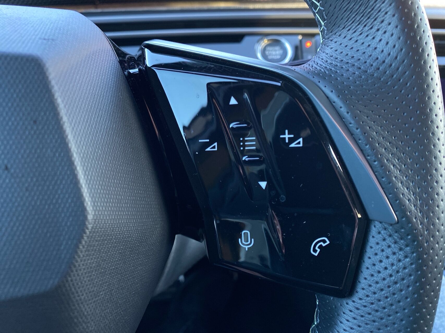 Billede af Peugeot e-5008 EL GT 210HK 5d Aut.