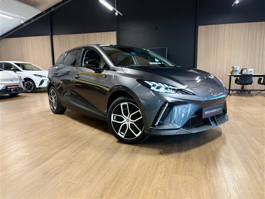 MG MG4 Electric Long Range Luxury