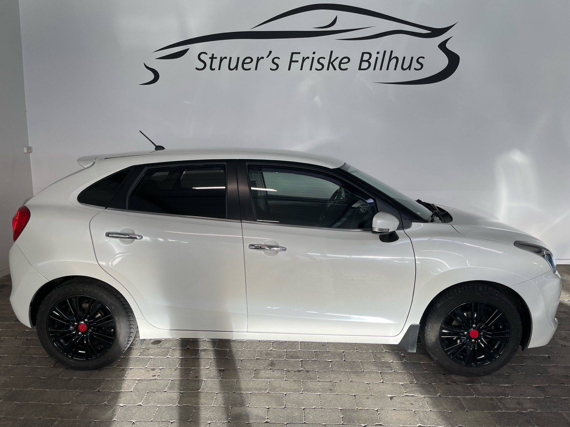 Billede af Suzuki Baleno 1,2 SHVS  Mild hybrid Exclusive Gold mild-hybrid 90HK 5d