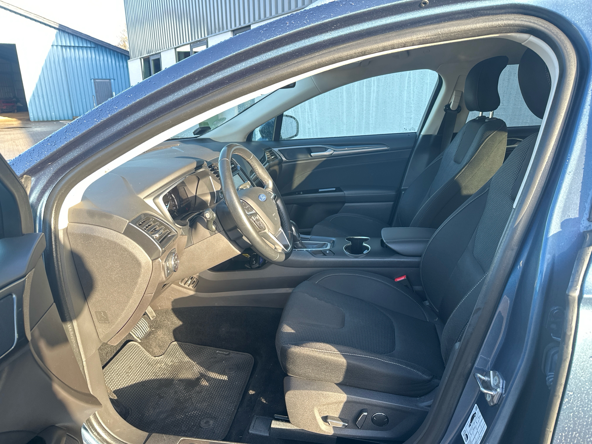 Billede af Ford Mondeo 2,0 HEV  Hybrid Titanium 187HK Stc 6g Aut.