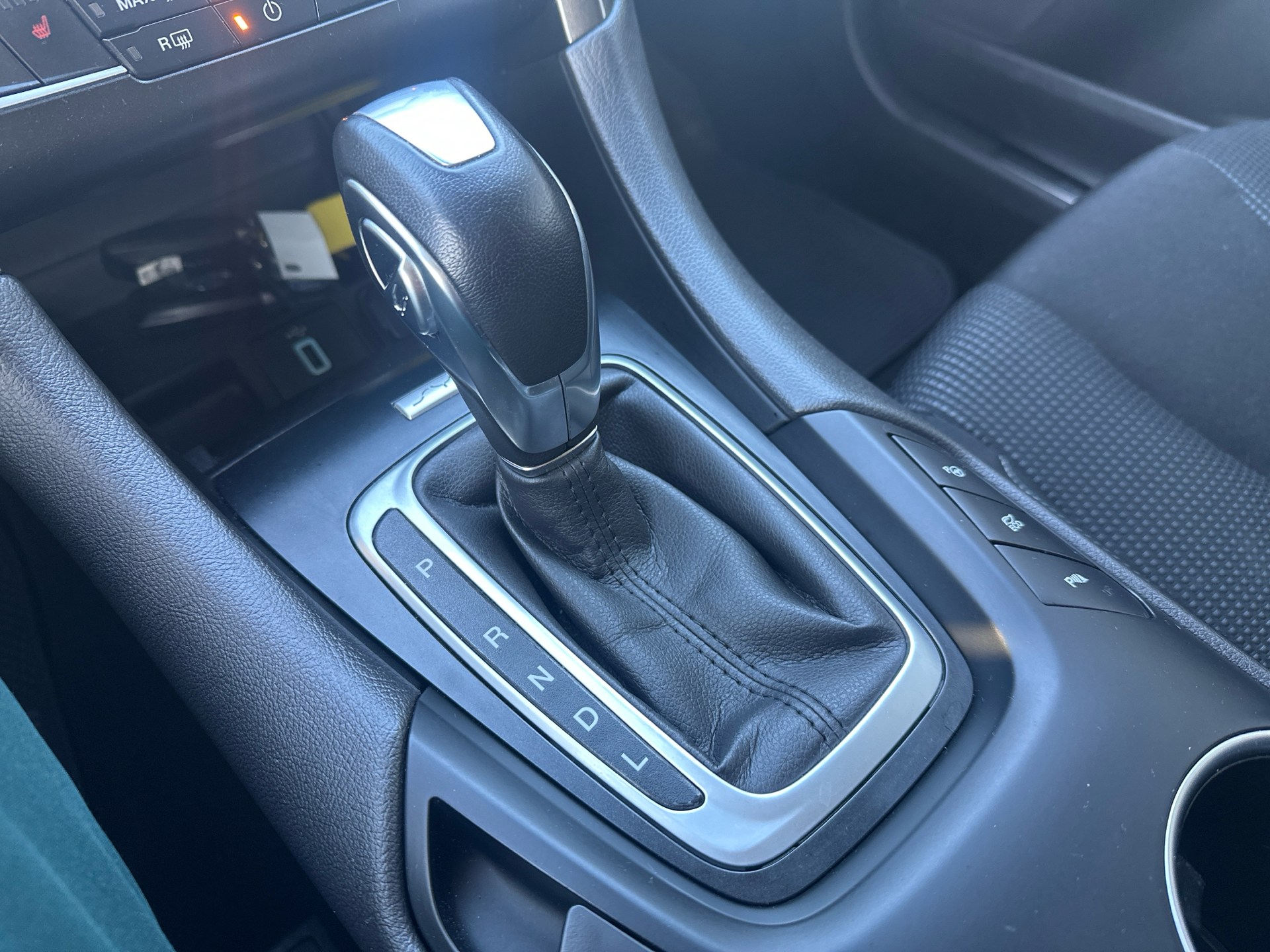 Billede af Ford Mondeo 2,0 HEV  Hybrid Titanium 187HK Stc 6g Aut.