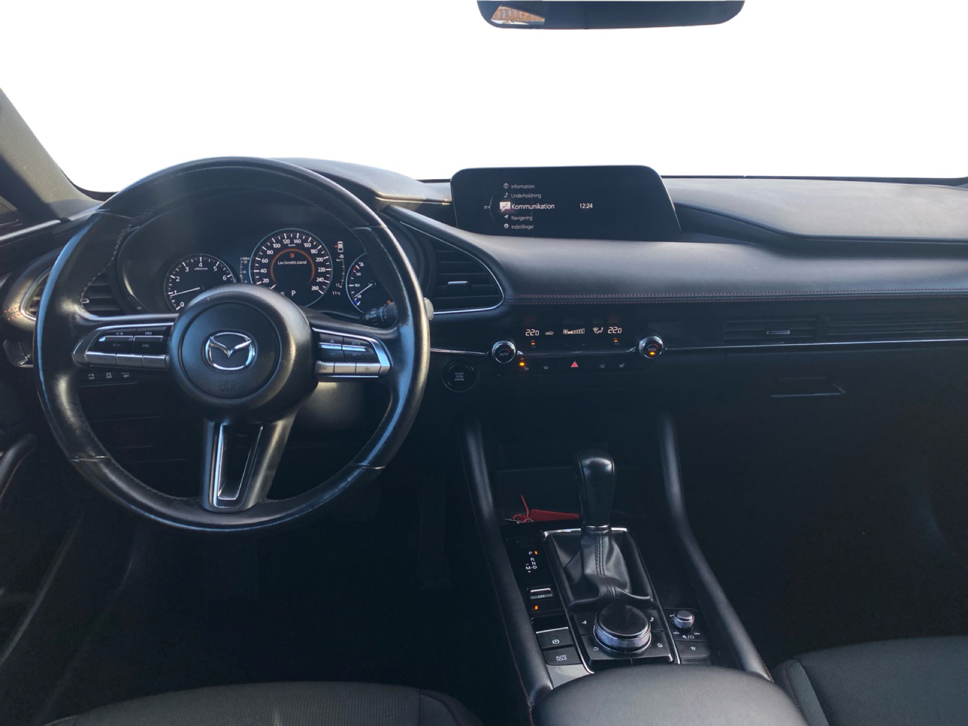 Billede af Mazda 3 2,0 Skyactiv-G  Mild hybrid Homura 150HK 5d 6g Aut.