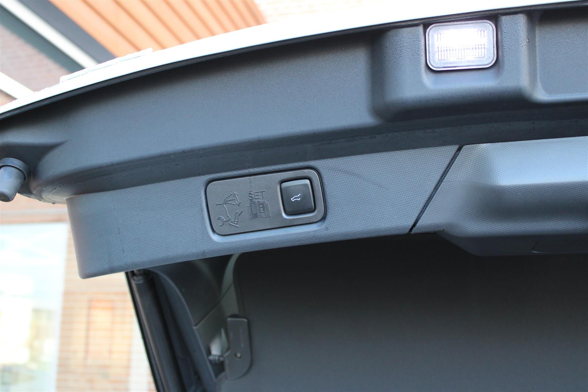 Billede af Ford Mustang Mach-E EL SR Premium AWD 269HK 5d Aut.