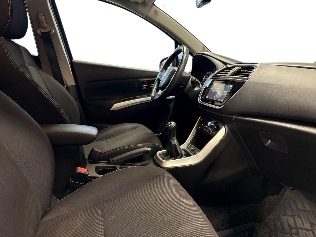 Billede af Suzuki S-Cross 1,0 Boosterjet Active 112HK 5d