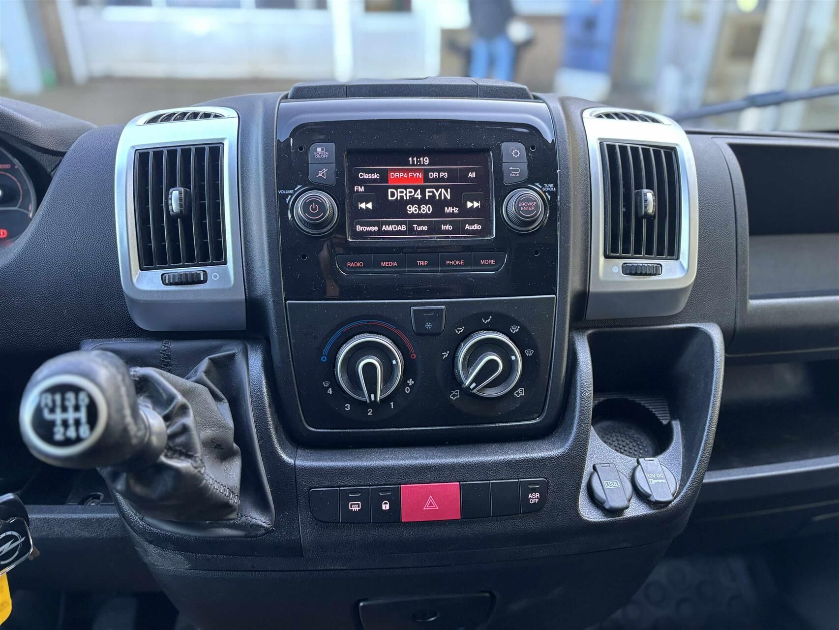 Billede af Opel Movano 35 L2H2 2,2 BlueHDi Enjoy 140HK Van 6g