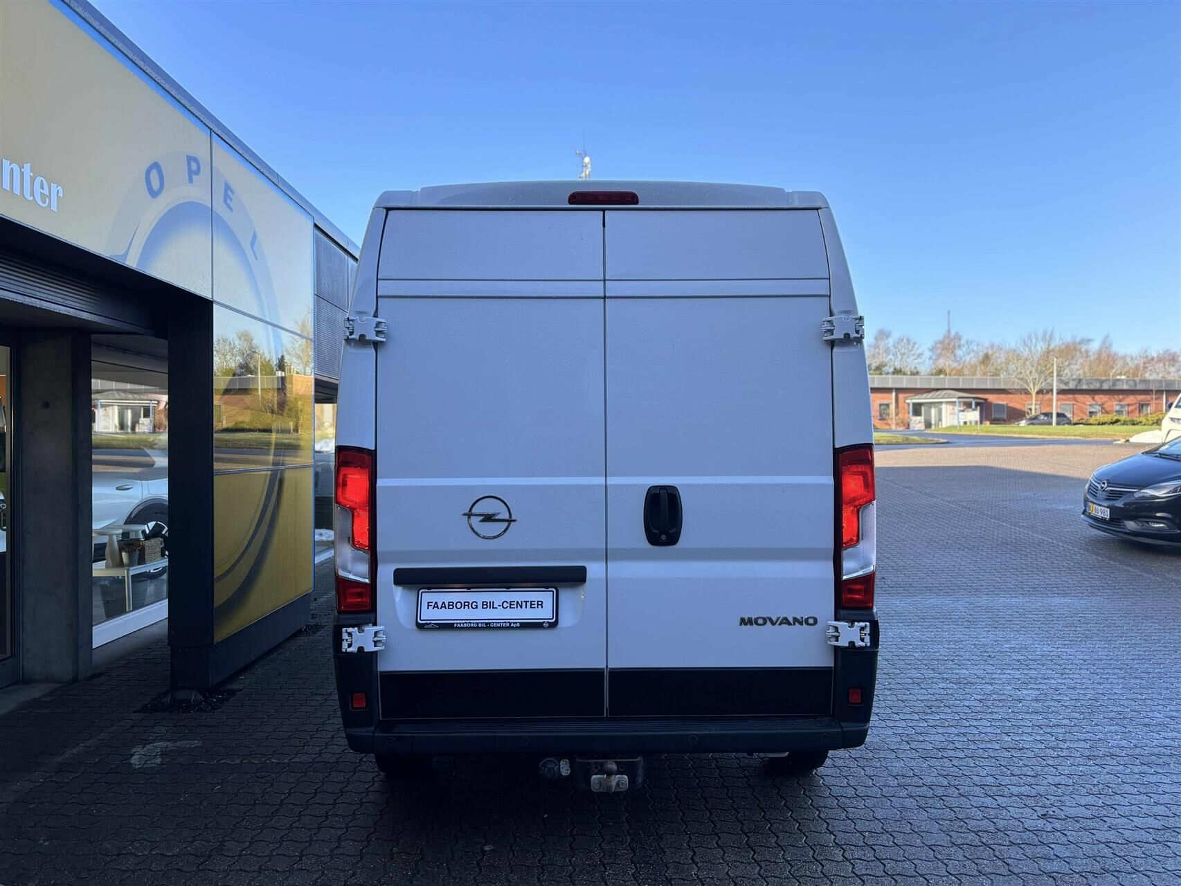 Billede af Opel Movano 35 L2H2 2,2 BlueHDi Enjoy 140HK Van 6g