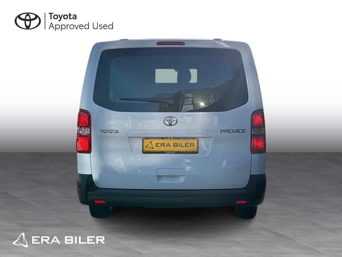 Billede af Toyota Proace Long 2,0 D Comfort Master m/dobbelt skydedør, bagklap 122HK Van 8g Aut.