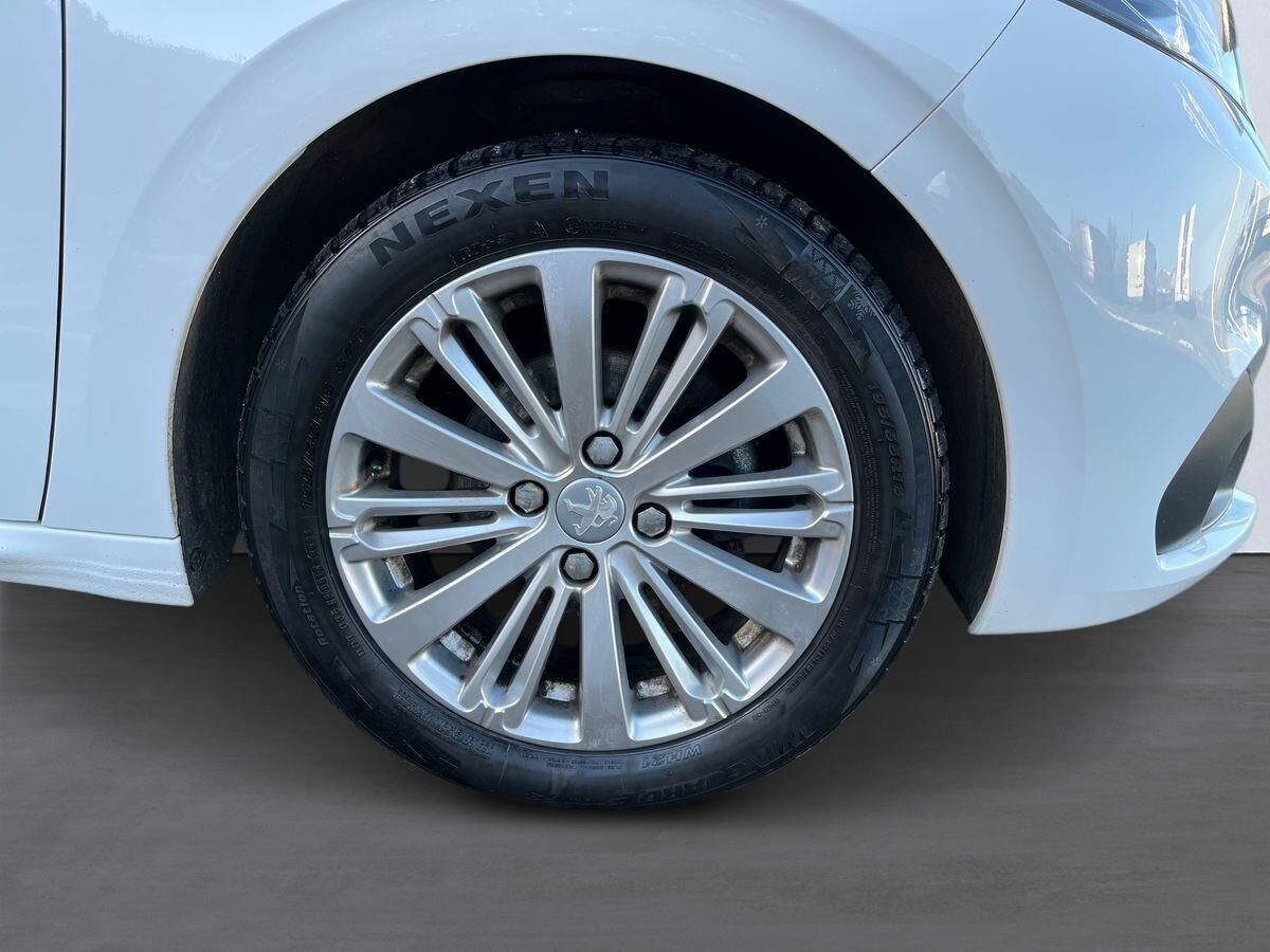 Billede af Peugeot 208 1,5 BlueHDi Prestige 100HK 5d