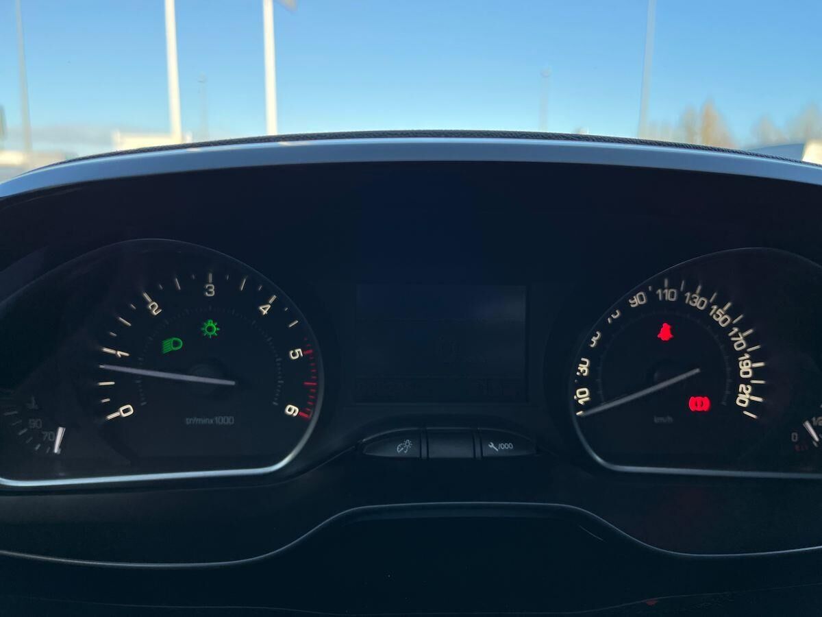 Billede af Peugeot 208 1,5 BlueHDi Prestige 100HK 5d