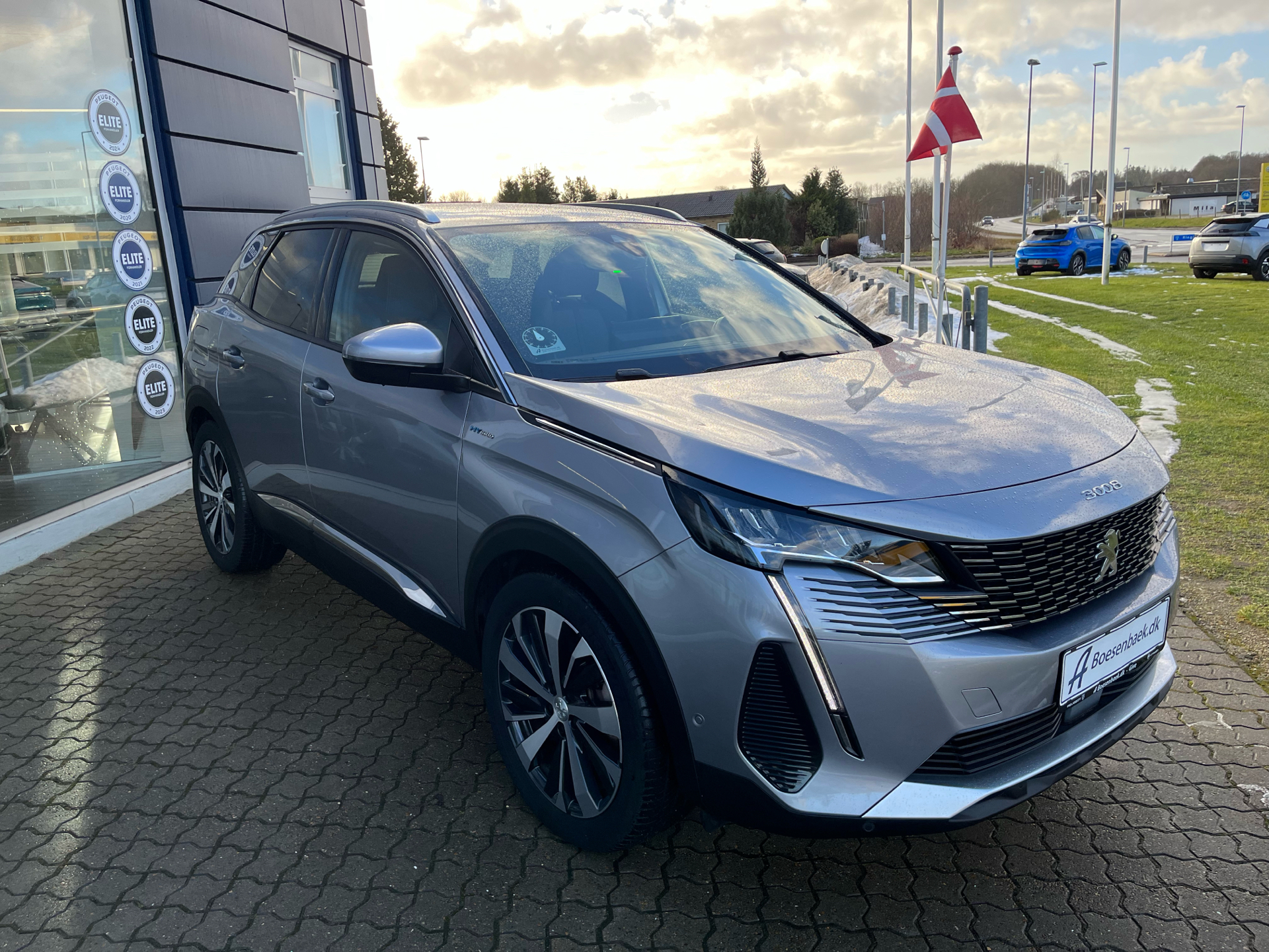 Billede af Peugeot 3008 1,6 PureTech  Plugin-hybrid Allure Pack EAT8 225HK 5d 8g Aut.