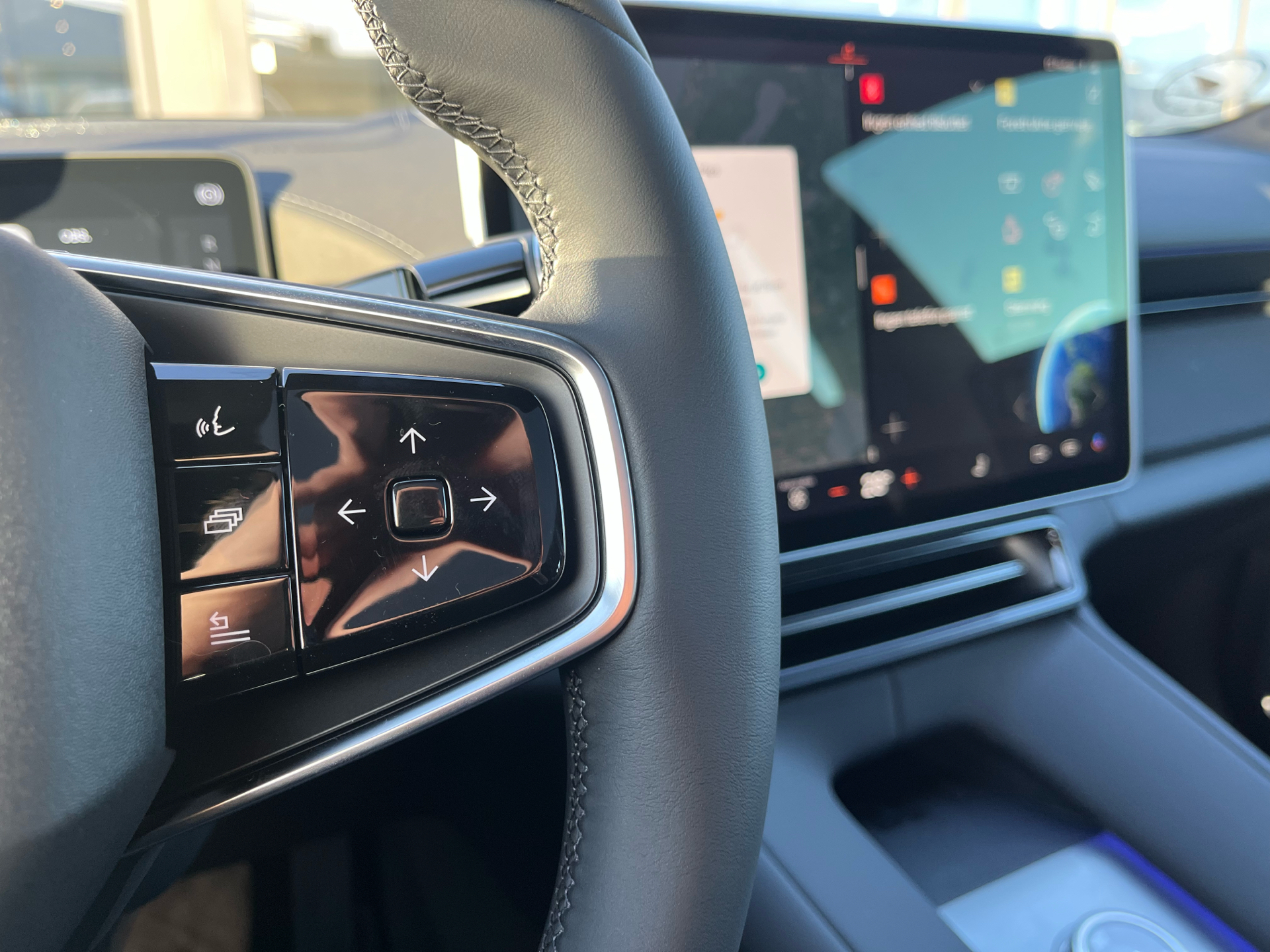 Billede af Polestar 4 EL Long range Single motor 272HK 5d Aut.