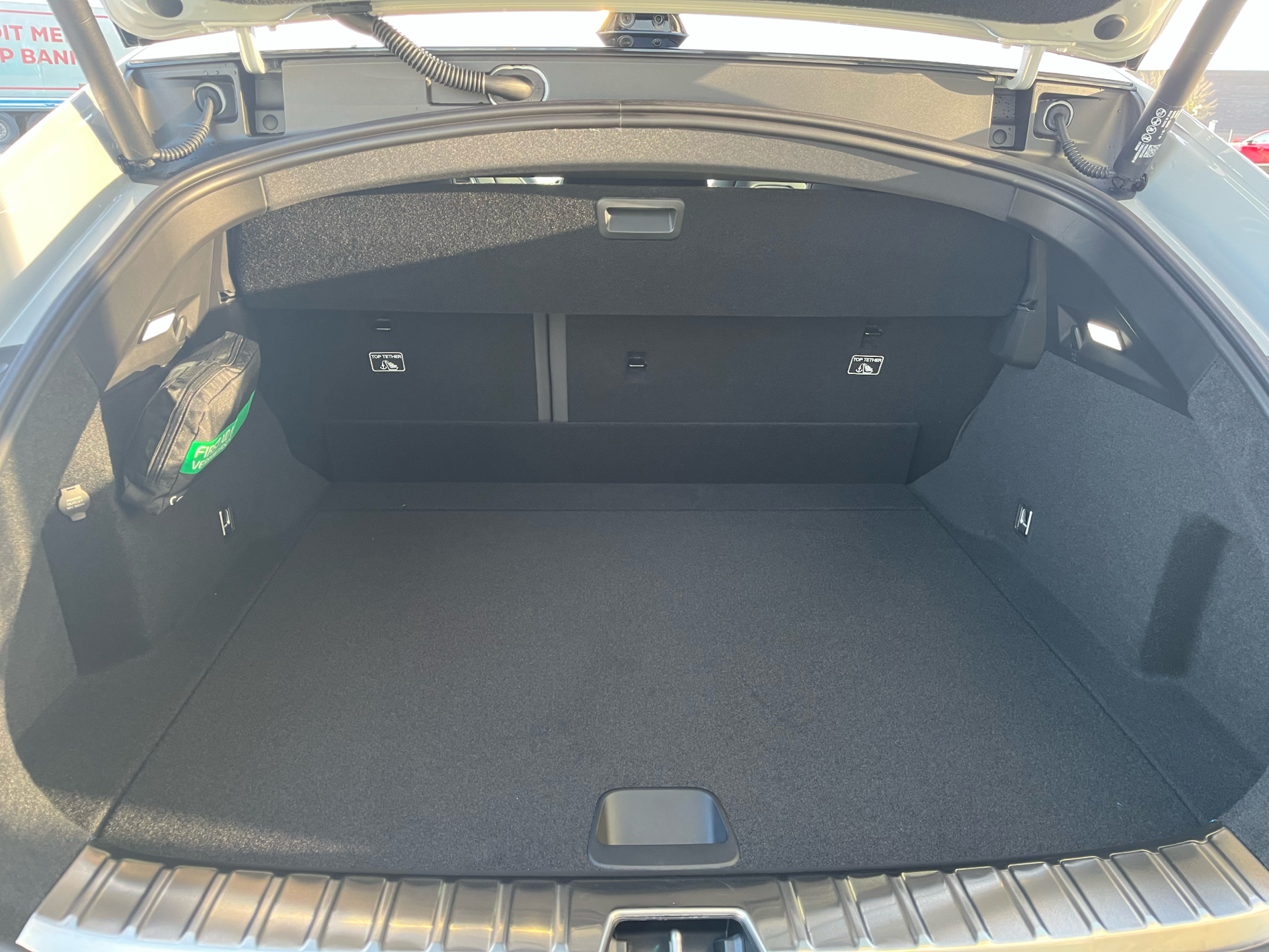 Billede af Polestar 4 EL Long range Single motor 272HK 5d Aut.