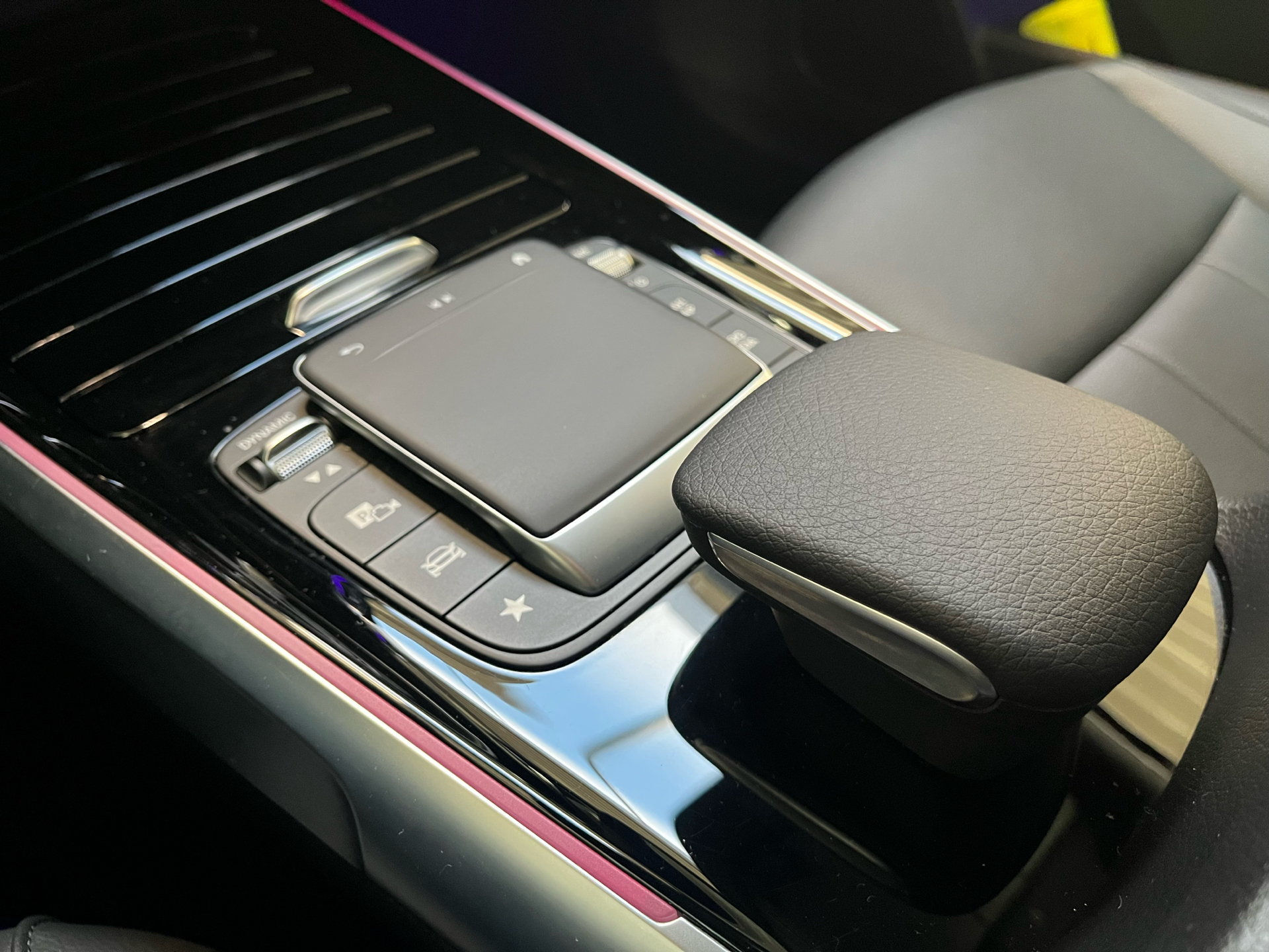 Billede af Mercedes-Benz EQB 250+ EL Advantage 190HK 5d Aut.