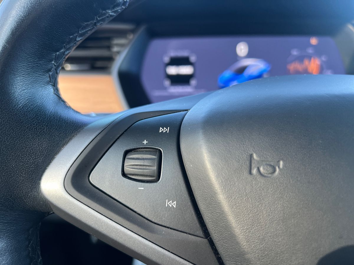 Billede af Tesla Model X El Long Range AWD 575HK 5d Aut.