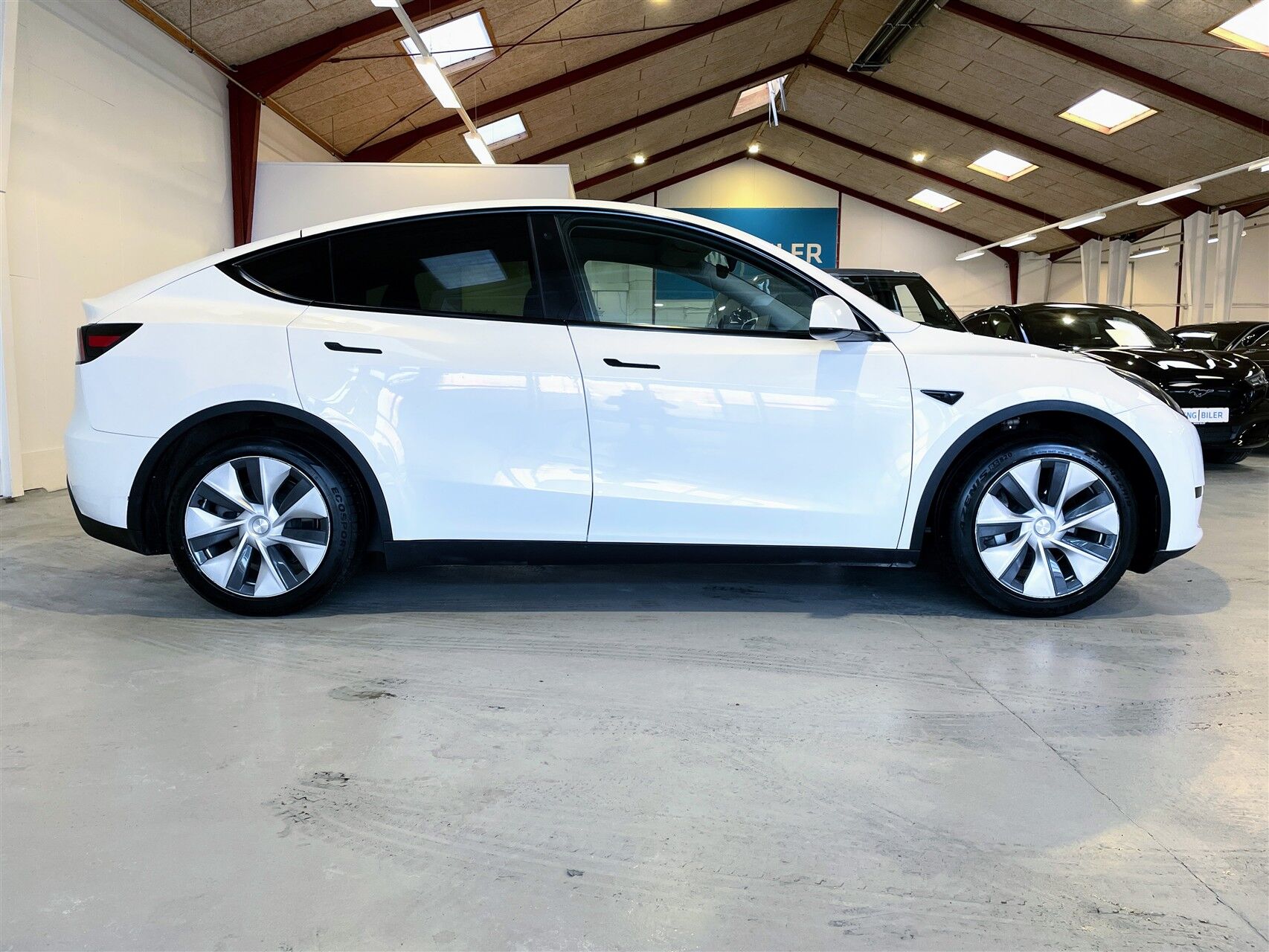 Billede af Tesla Model Y EL RWD 299HK 5d Aut.