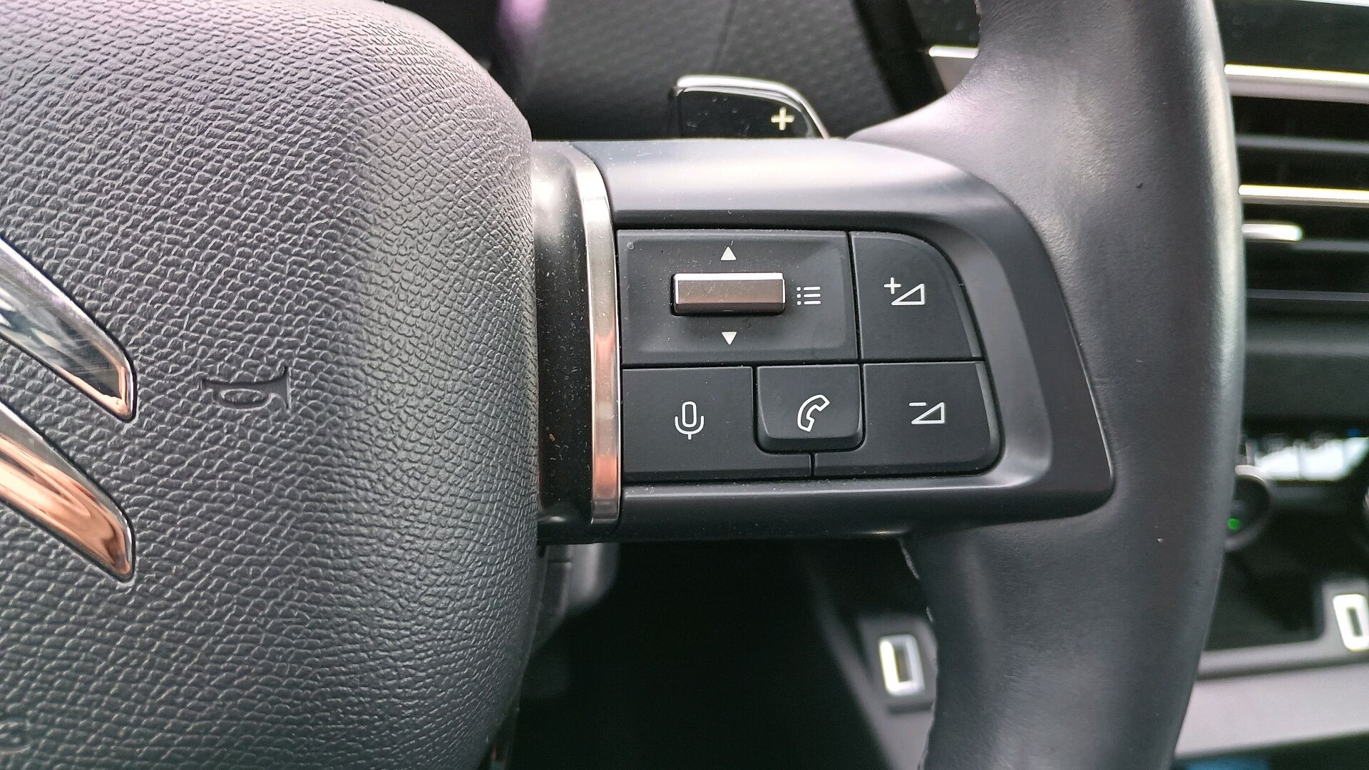 Billede af Citroën C4 1,2 PureTech Shine EAT8 130HK 5d 8g Aut.