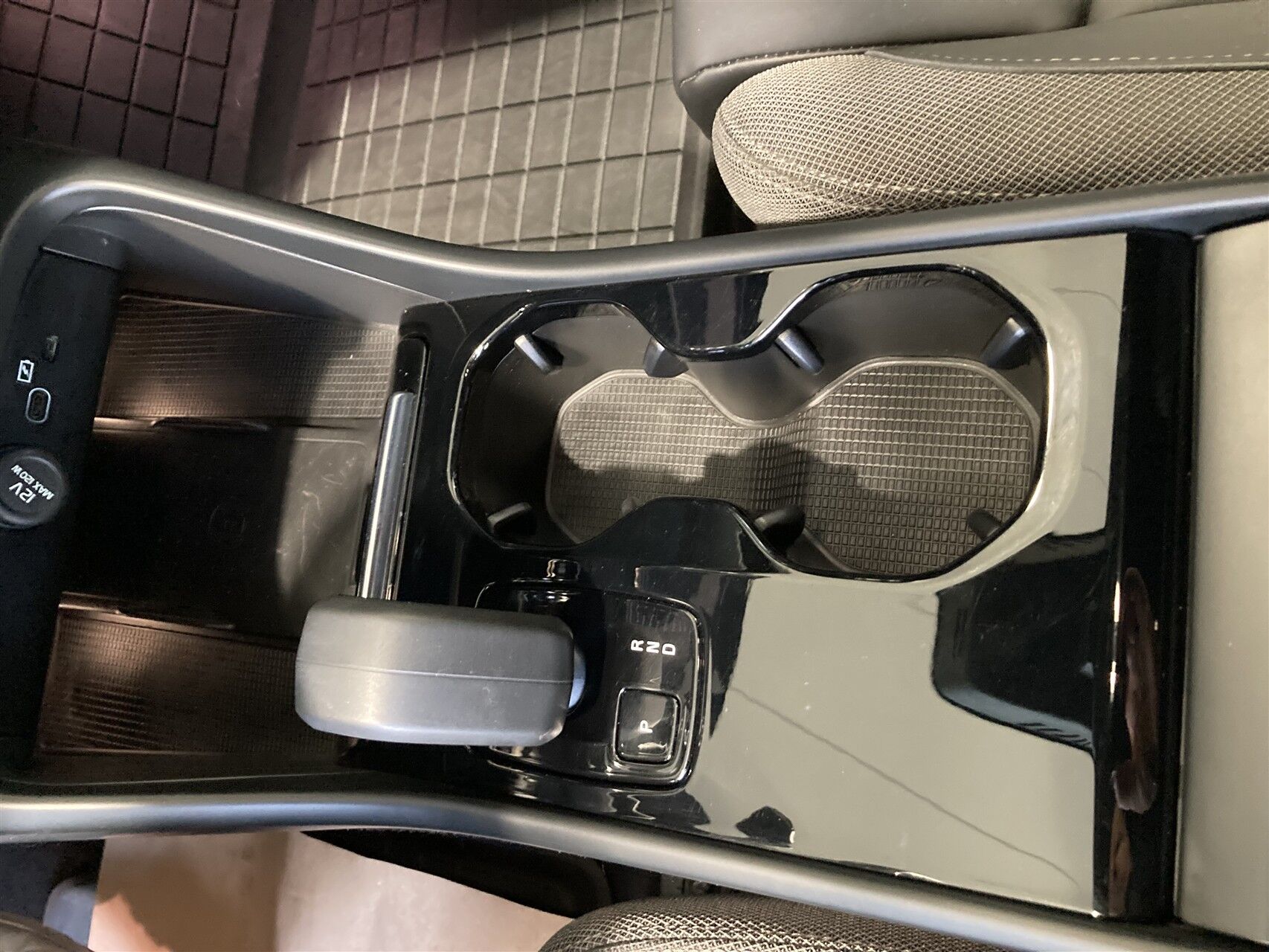 Billede af Volvo XC40 P6 Recharge Plus 231HK 5d Aut.