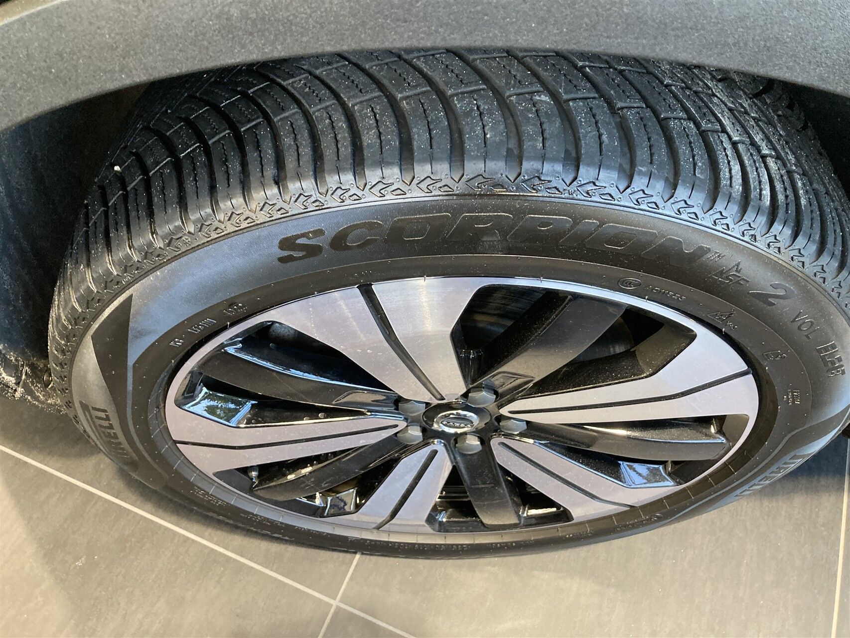 Billede af Volvo XC40 P6 Recharge Plus 231HK 5d Aut.