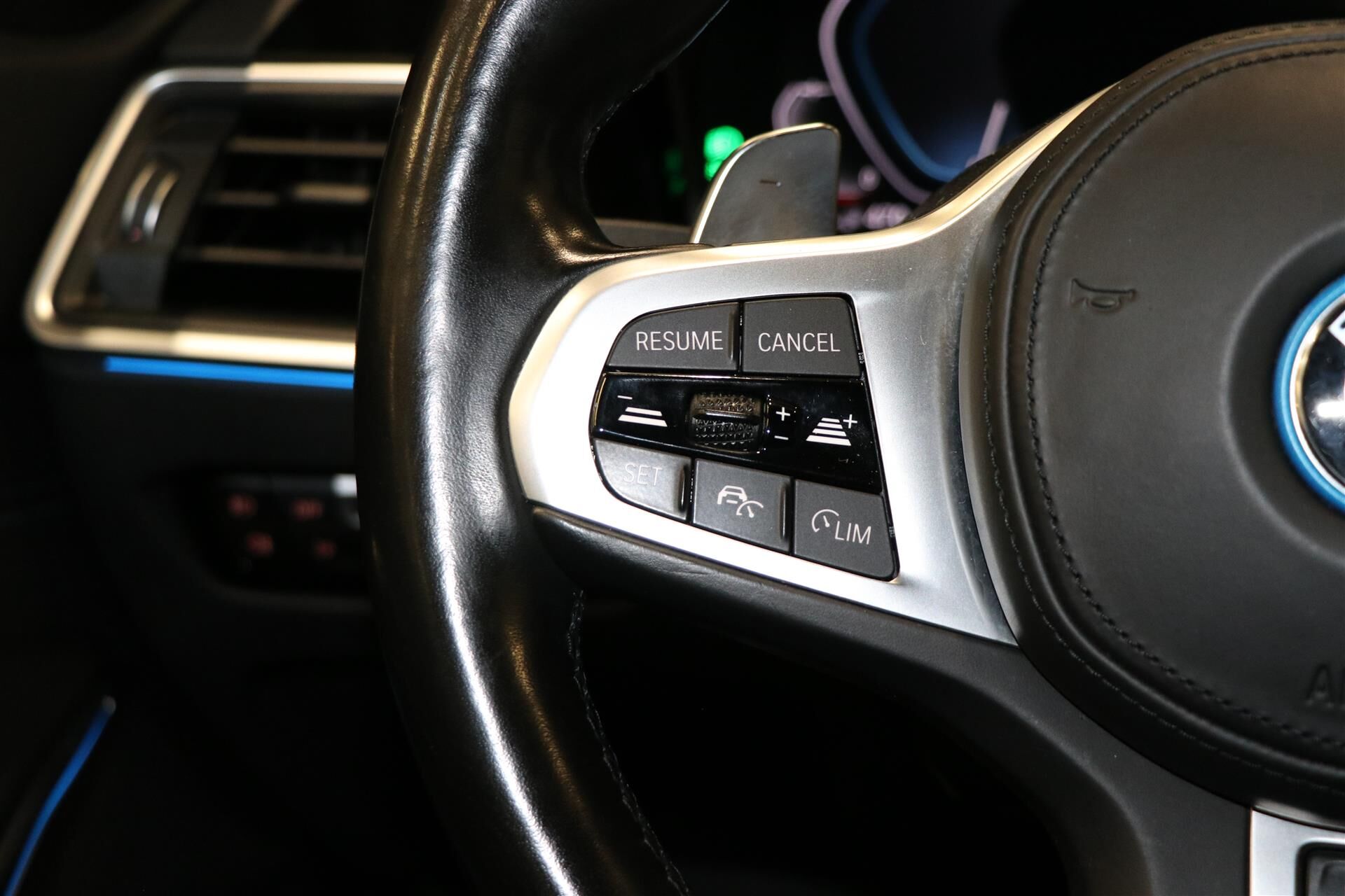 Billede af BMW 330e Touring 2,0 Plugin-hybrid M-Sport Steptronic 292HK Stc 8g Aut.