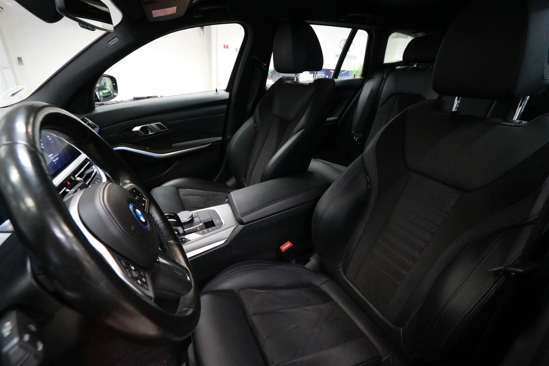 Billede af BMW 330e Touring 2,0 Plugin-hybrid M-Sport Steptronic 292HK Stc 8g Aut.