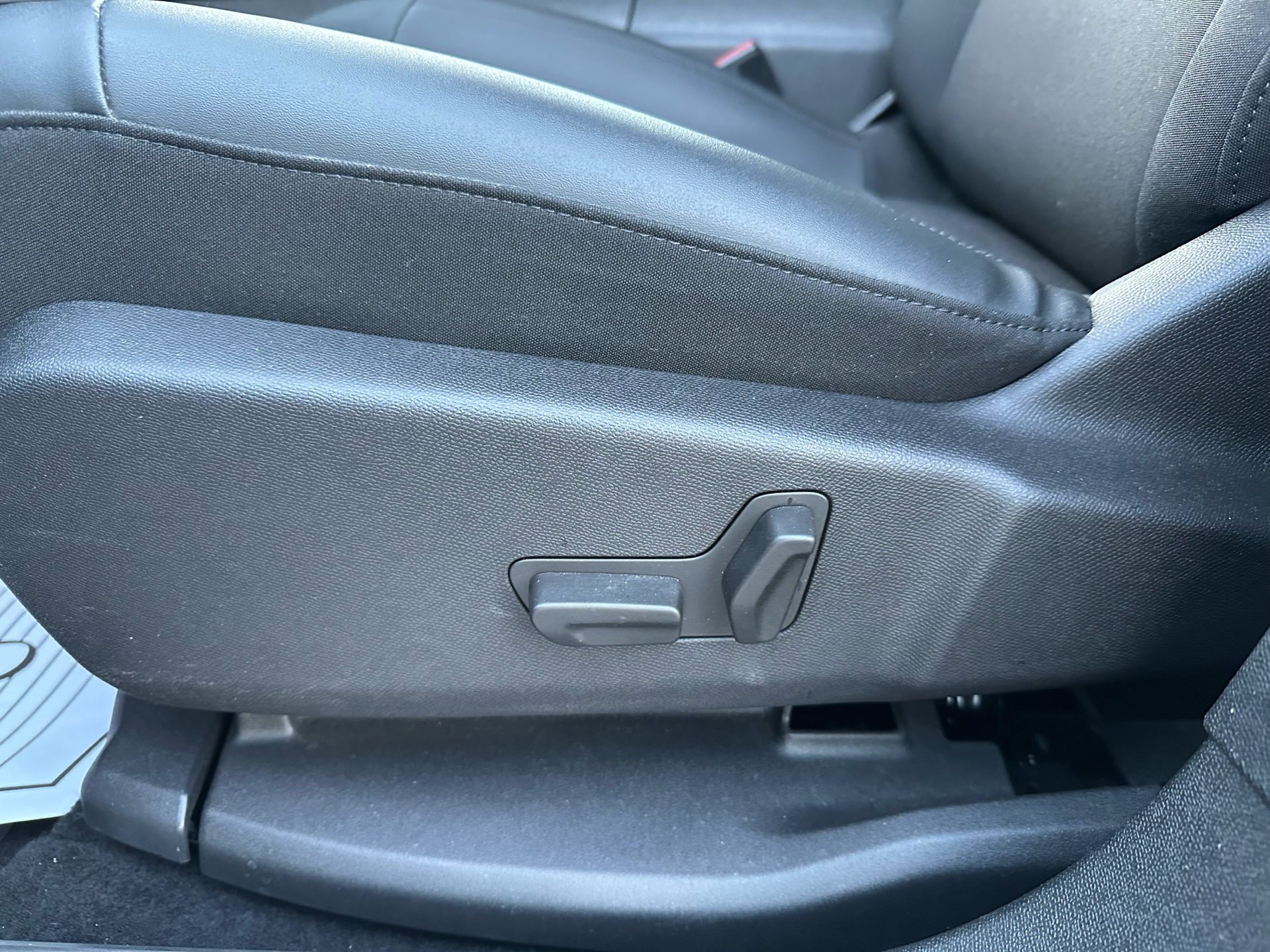 Billede af Citroën C5 Aircross 1,6 Plugin-hybrid Iconic Black Edition EAT8 225HK 5d 8g Aut.