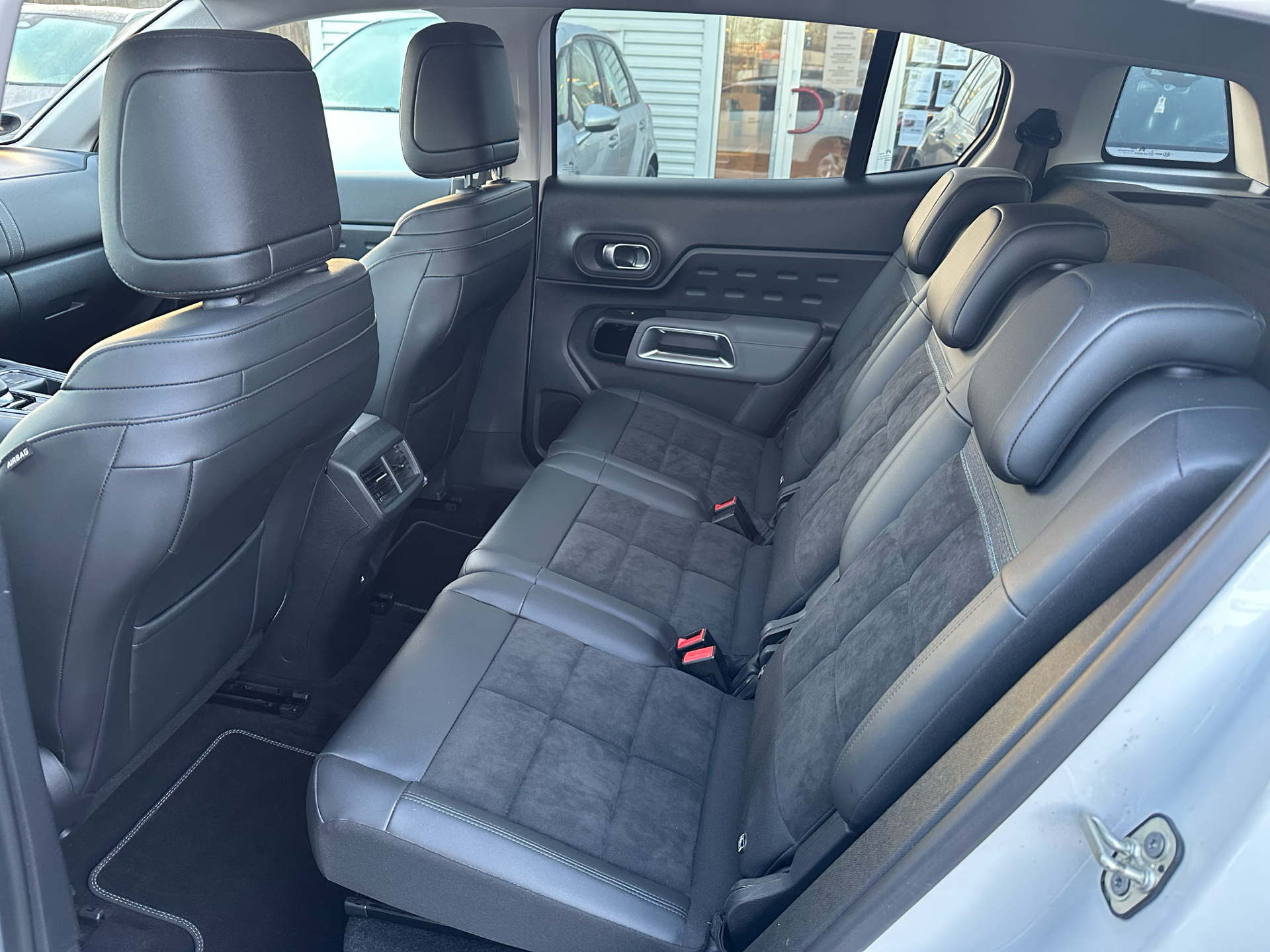 Billede af Citroën C5 Aircross 1,6 Plugin-hybrid Iconic Black Edition EAT8 225HK 5d 8g Aut.