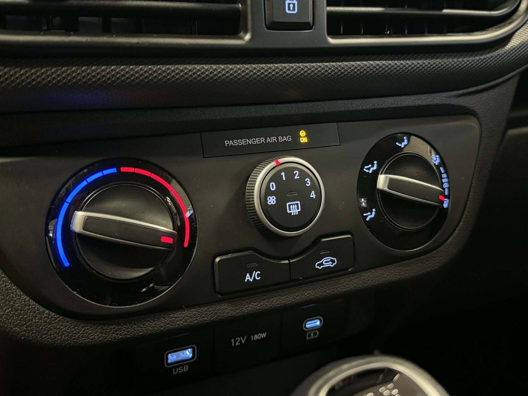 Billede af Hyundai i10 1,0 Essential 67HK 5d