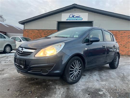 Opel Corsa 1,2 Twinport Cosmo 80HK 5d