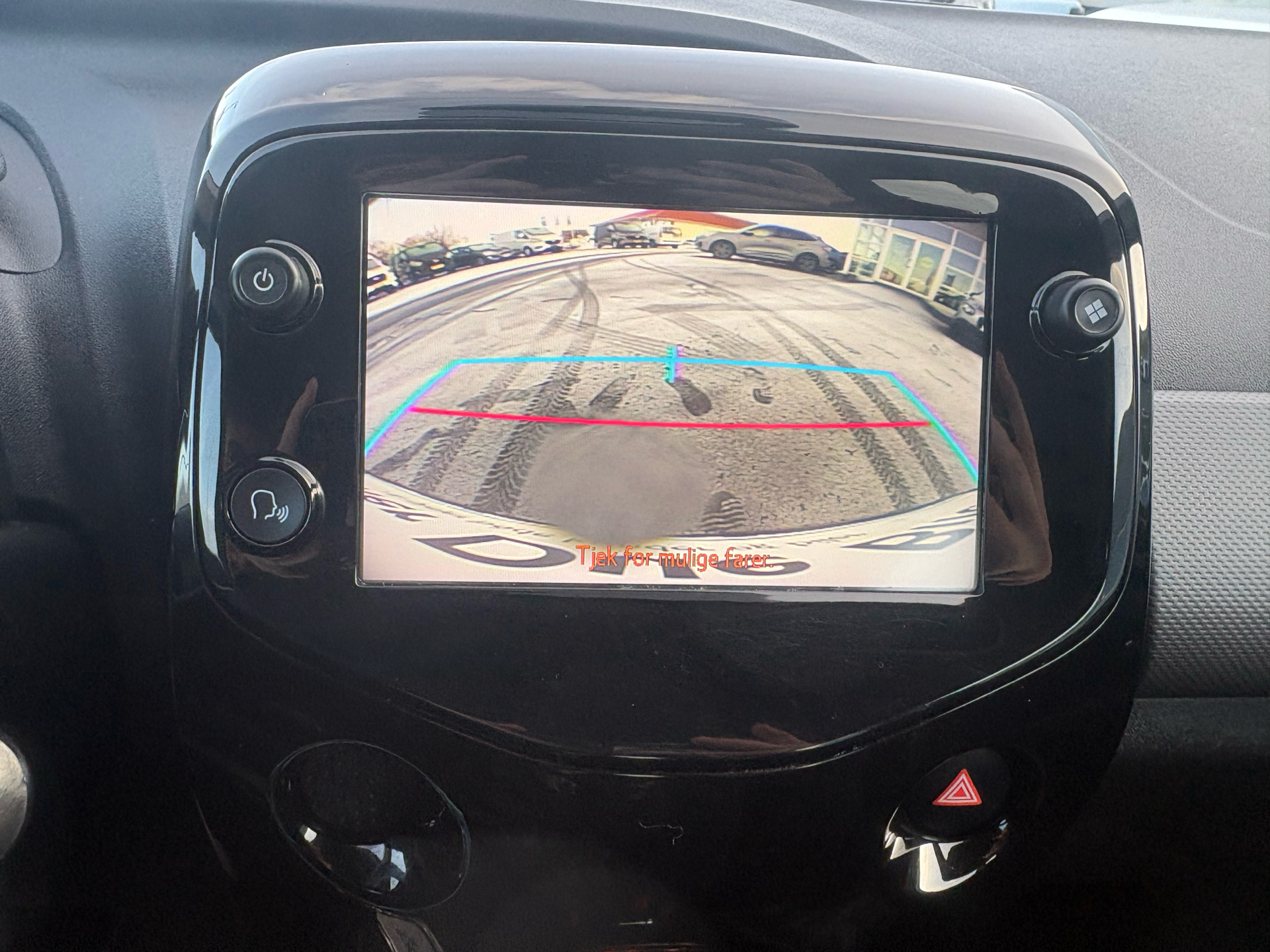 Billede af Peugeot 108 1,0 e-Vti Infinity M 72HK 5d