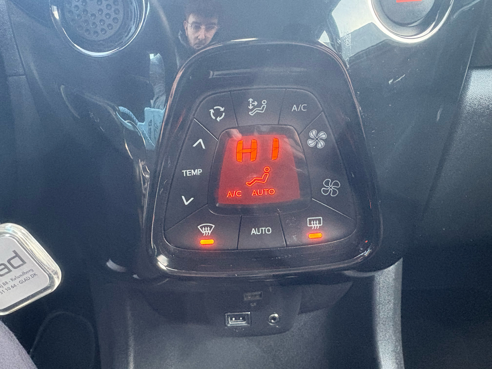 Billede af Peugeot 108 1,0 e-Vti Infinity M 72HK 5d