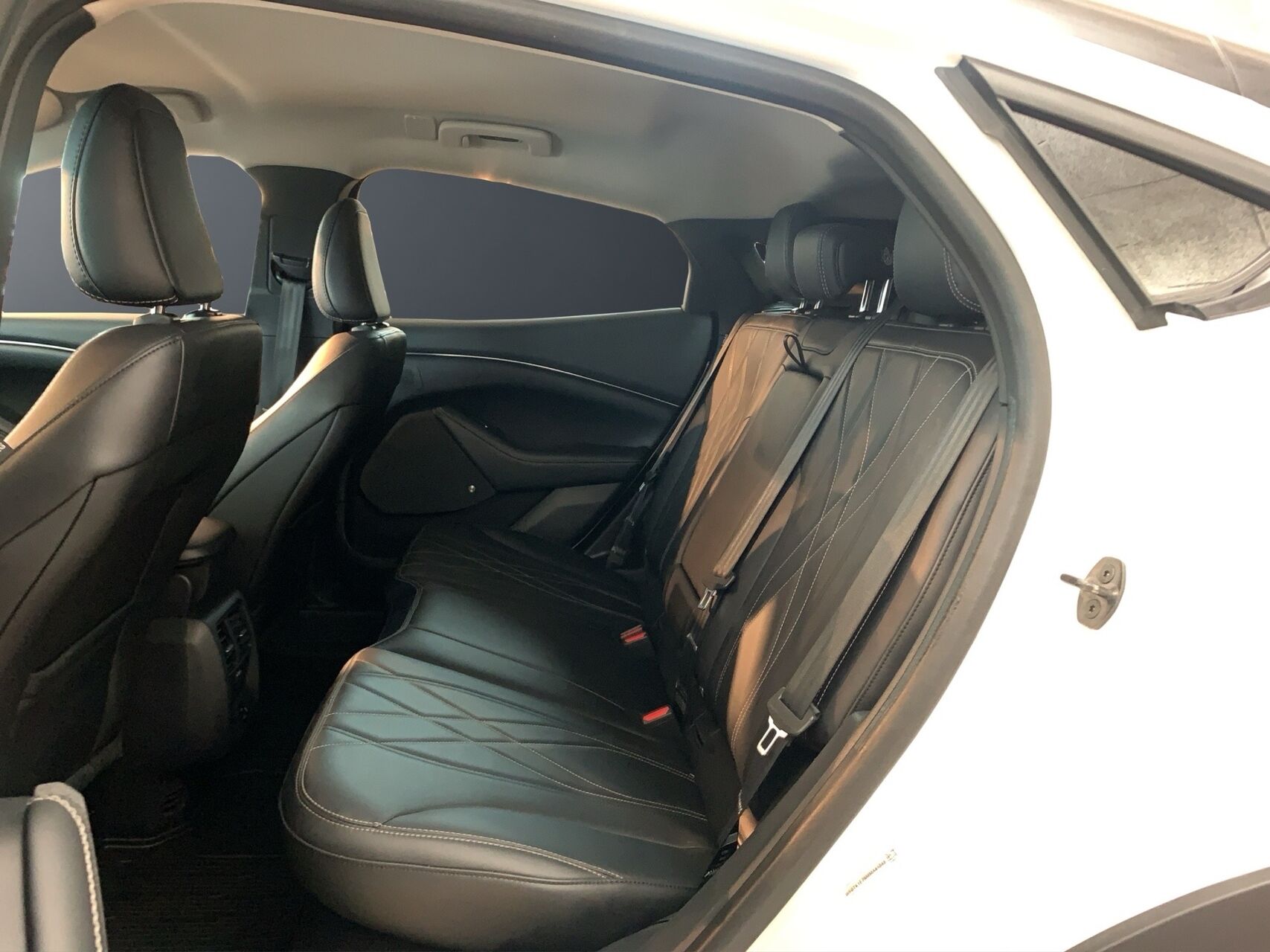 Billede af Ford Mustang Mach-E EL UR 294HK 5d Aut.