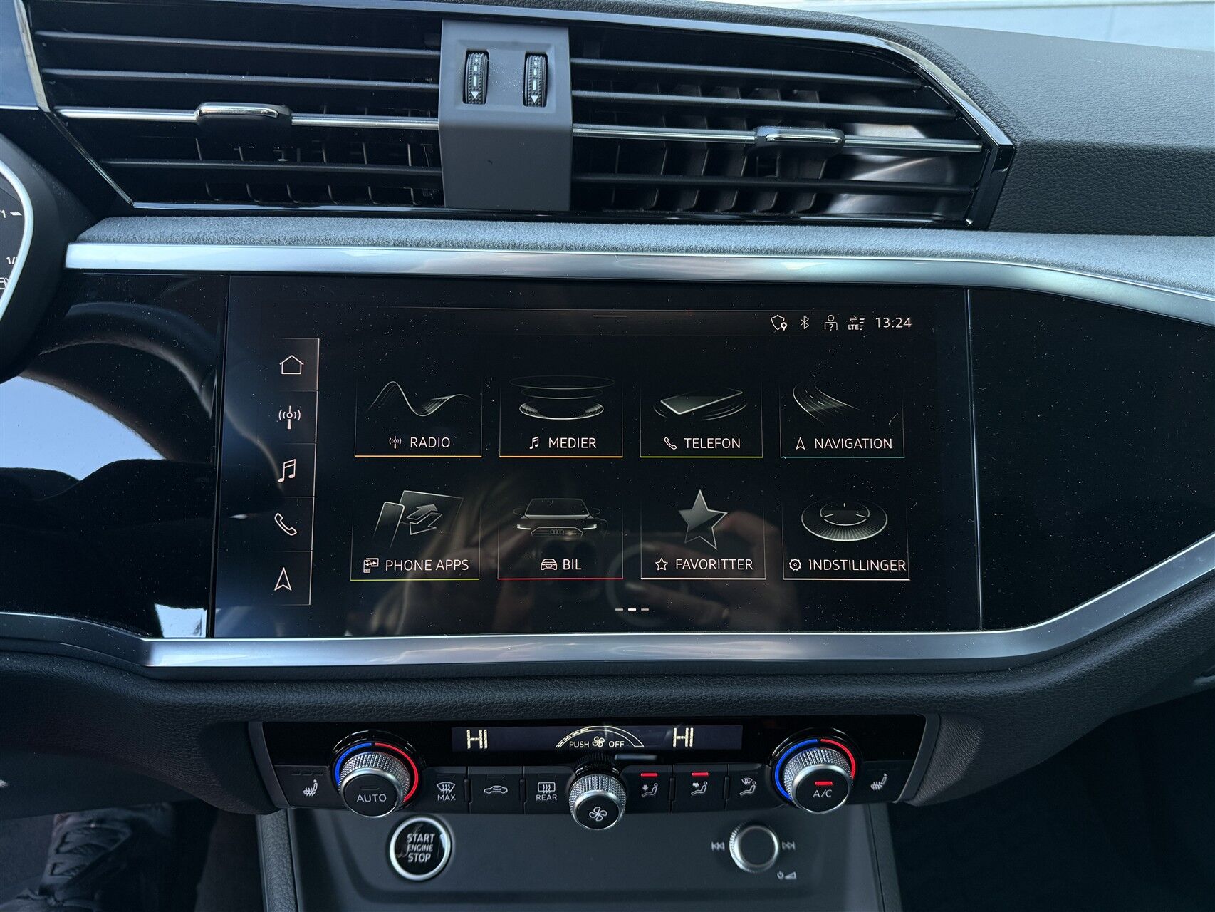 Billede af Audi Q3 1,4 45 TFSI e  Plugin-hybrid Attitude Plus S Tronic 245HK 5d 6g Aut.