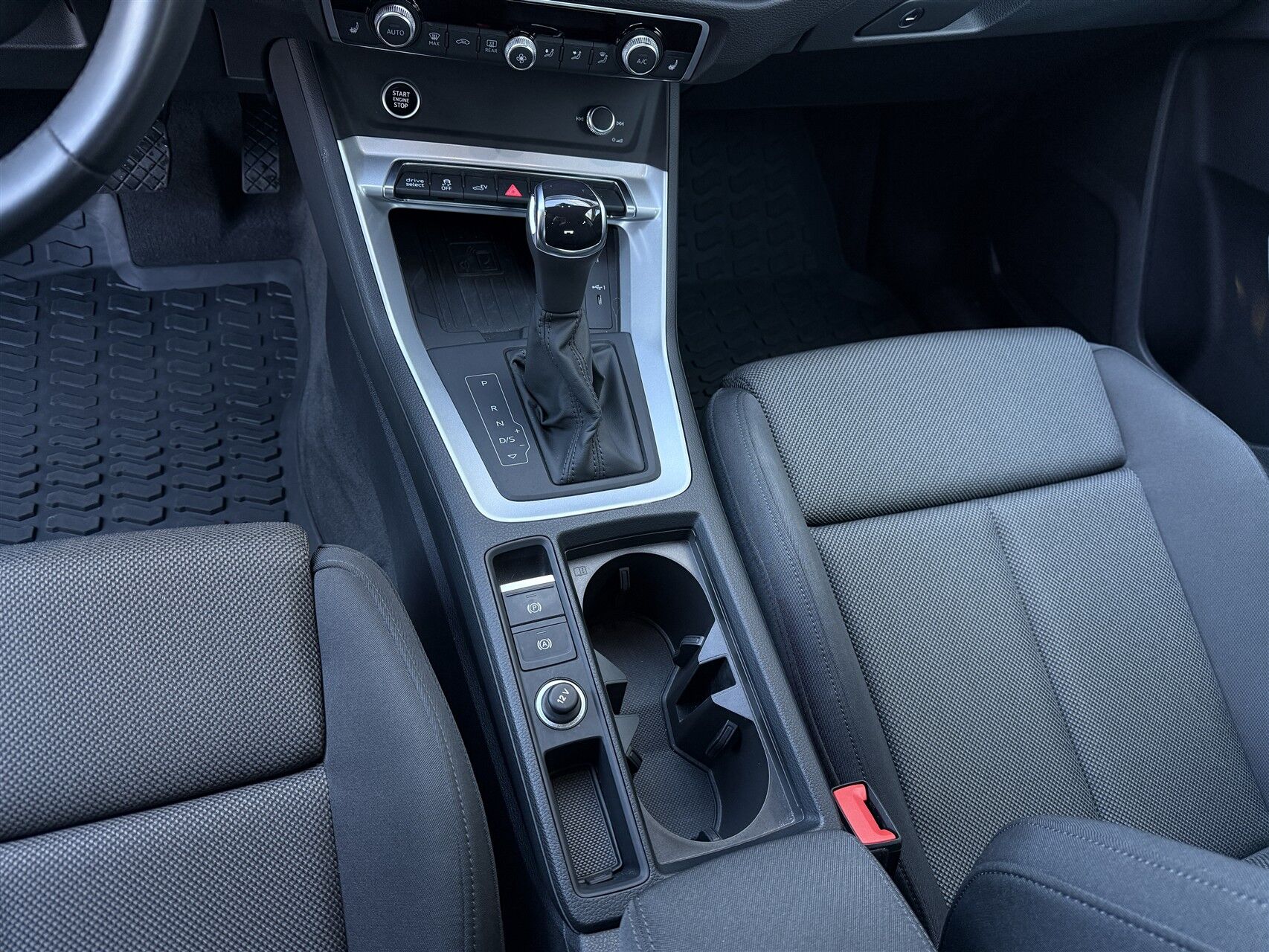 Billede af Audi Q3 1,4 45 TFSI e  Plugin-hybrid Attitude Plus S Tronic 245HK 5d 6g Aut.