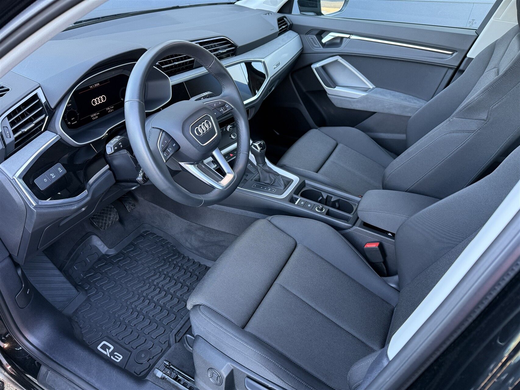 Billede af Audi Q3 1,4 45 TFSI e  Plugin-hybrid Attitude Plus S Tronic 245HK 5d 6g Aut.