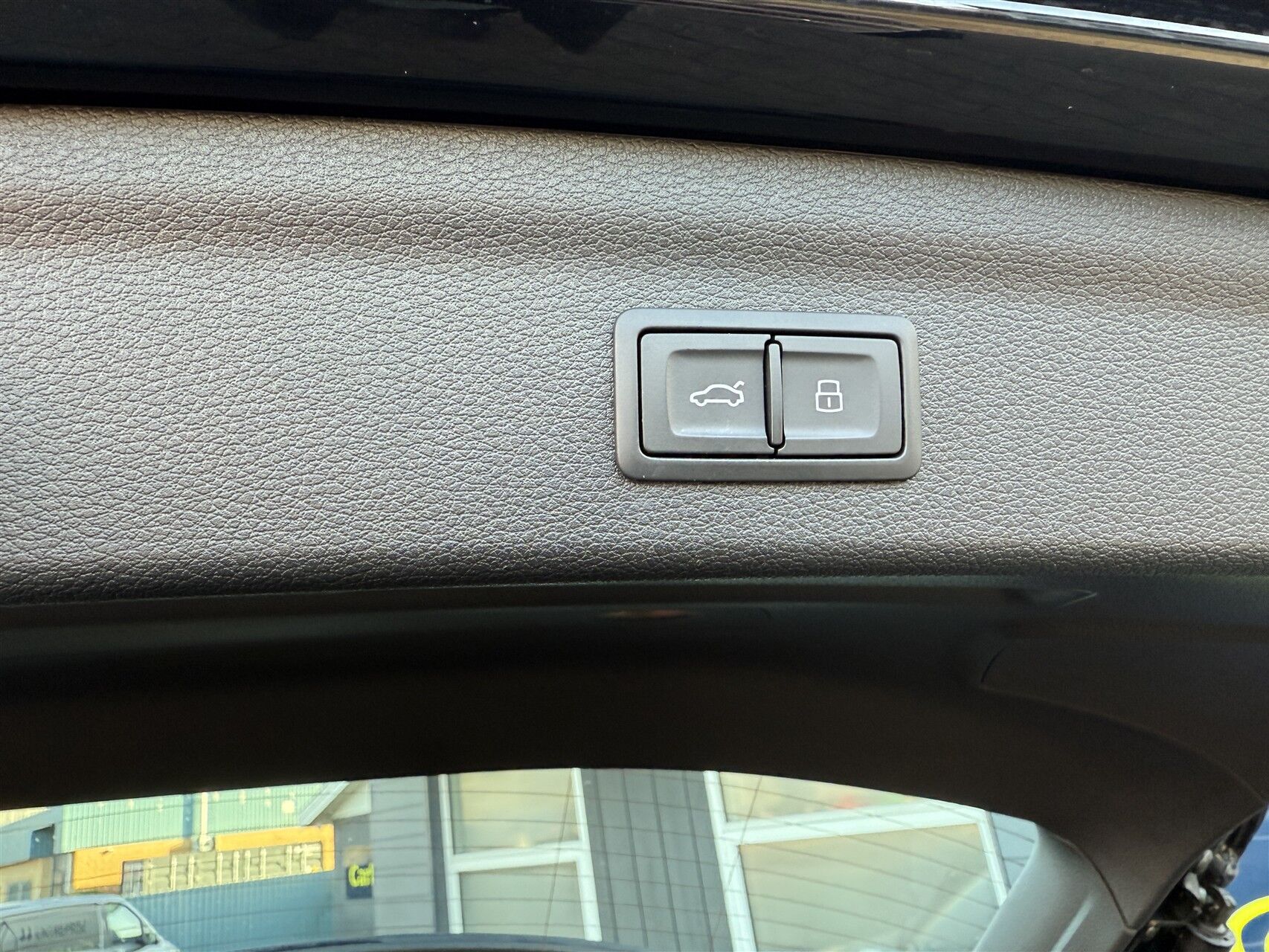 Billede af Audi Q3 1,4 45 TFSI e  Plugin-hybrid Attitude Plus S Tronic 245HK 5d 6g Aut.