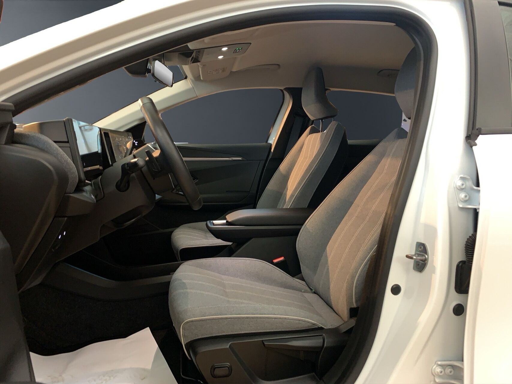 Billede af Renault Mégane E-TECH Equilibre 220HK 5d Aut.