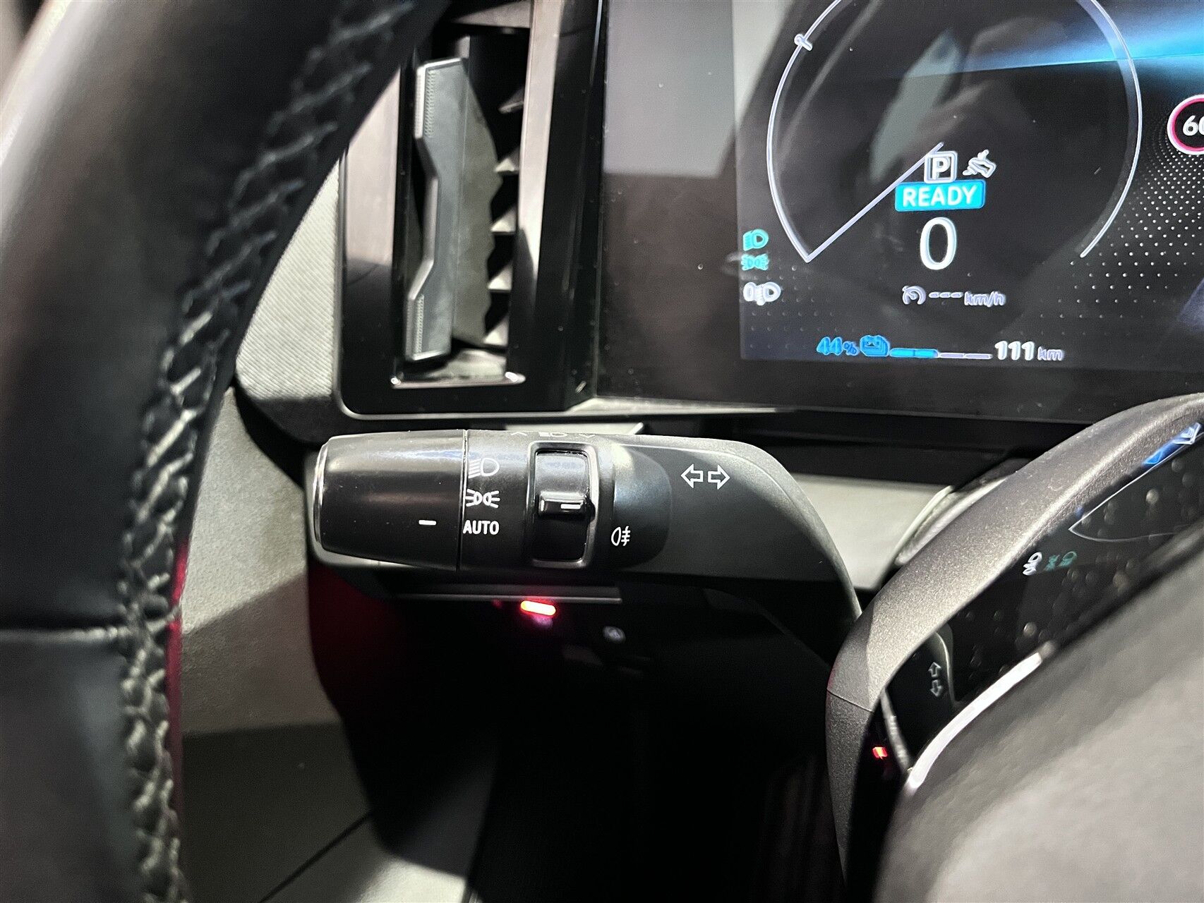 Billede af Renault Mégane E-TECH Equilibre 220HK 5d Aut.