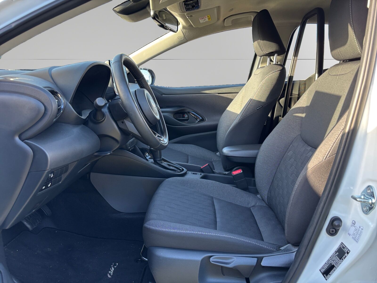 Billede af Toyota Yaris 1,5 Hybrid Style Comfort 116HK 5d Trinl. Gear