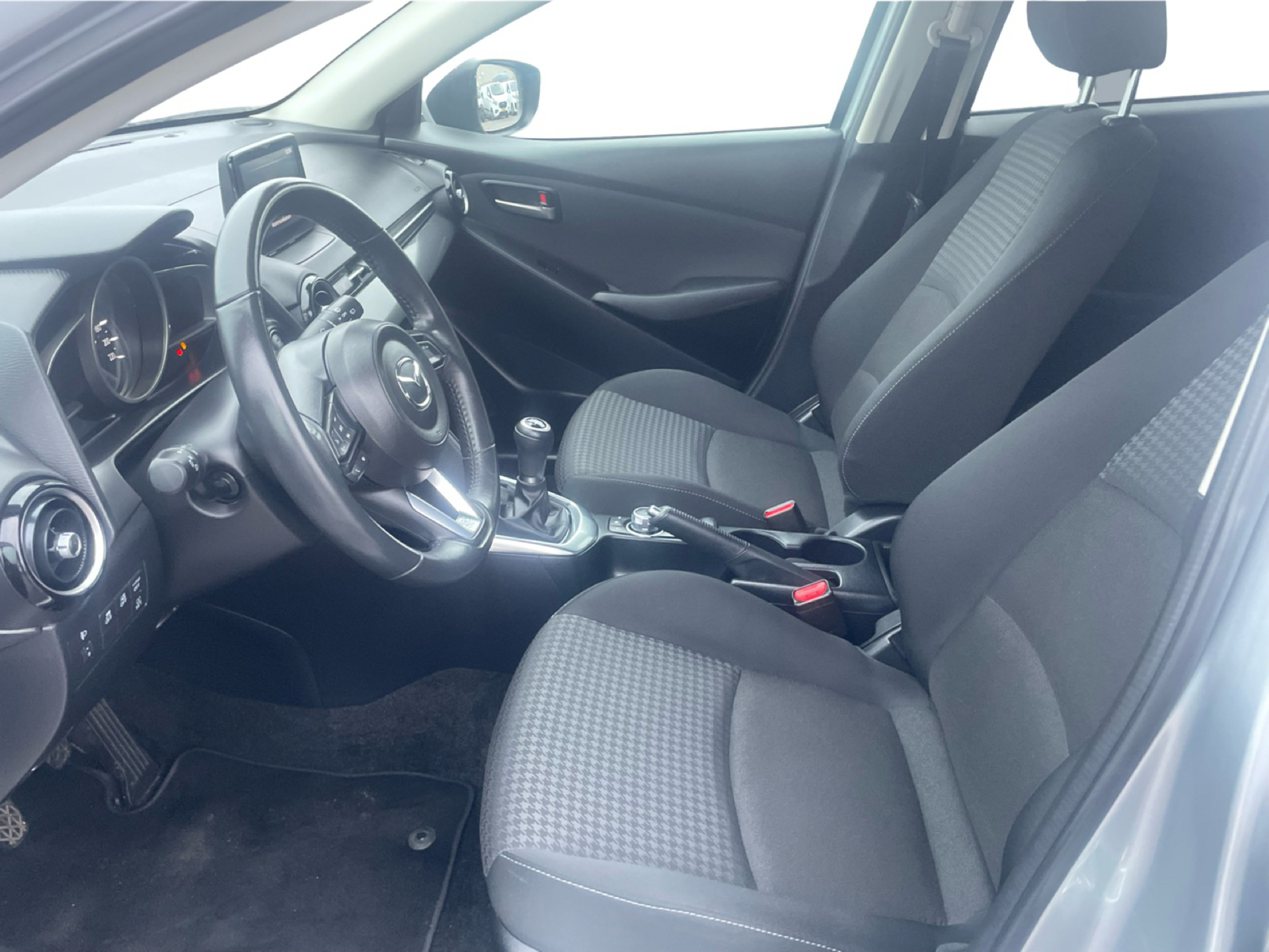 Billede af Mazda 2 1,5 Skyactiv-G Niseko 90HK 5d