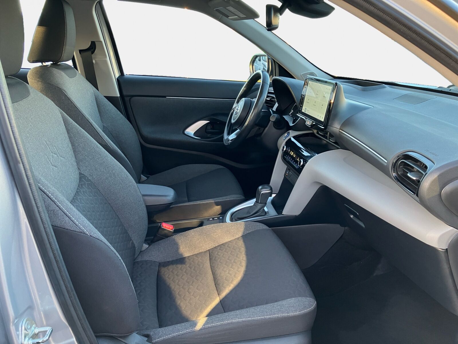 Billede af Toyota Yaris Cross 1,5 Hybrid Active Technology 116HK 5d Trinl. Gear