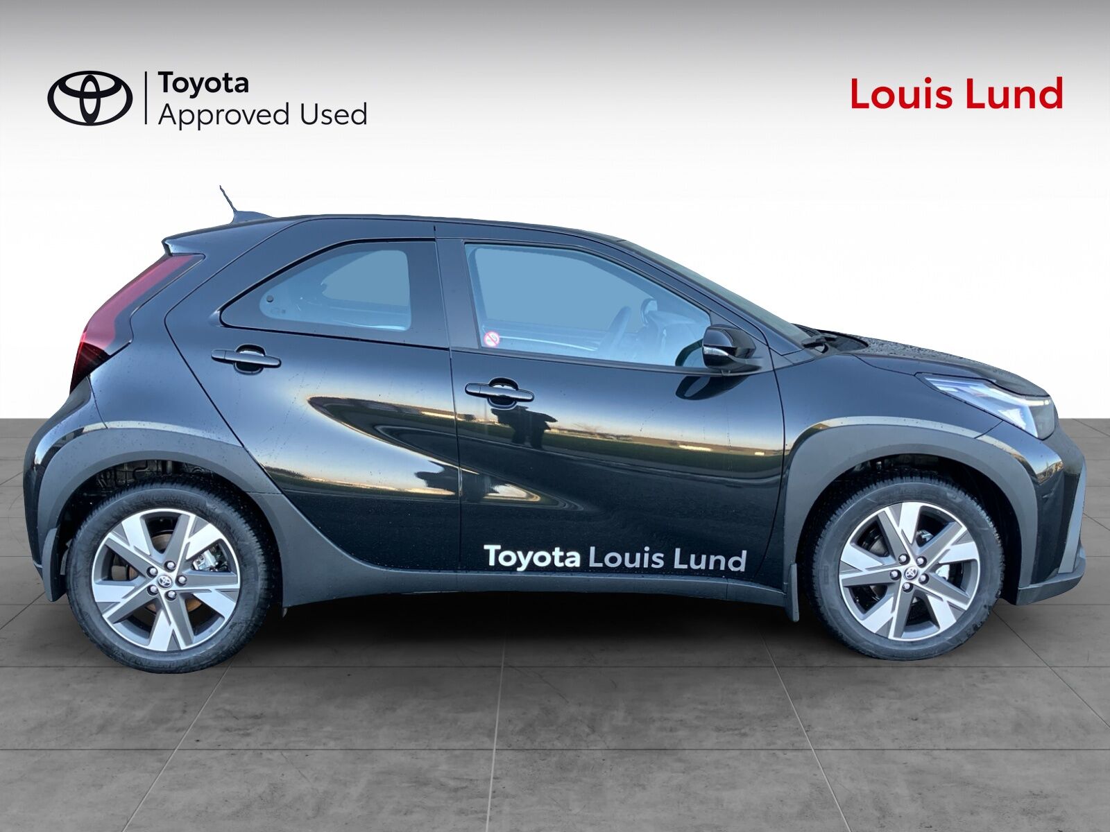 Billede af Toyota Aygo X 1,5 Hybrid Play Comfort CVT 116HK 5d Aut.