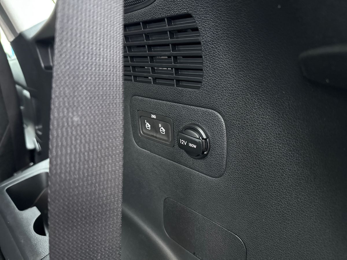 Billede af Hyundai Santa Fe 1,6 T-GDI  Plugin-hybrid Essential 4WD 265HK 5d 6g Aut.