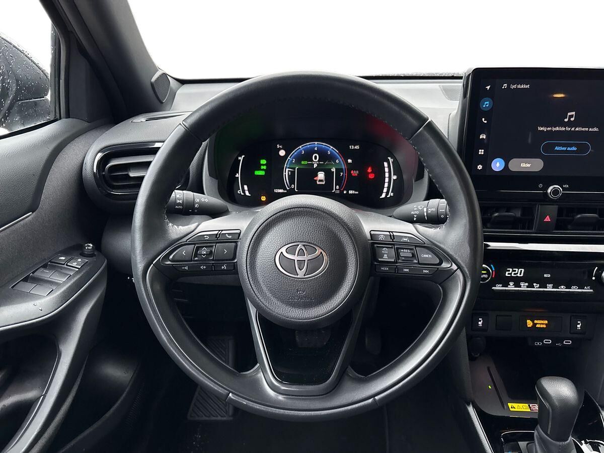 Billede af Toyota Yaris Cross 1,5 Hybrid Style Comfort 116HK 5d Trinl. Gear