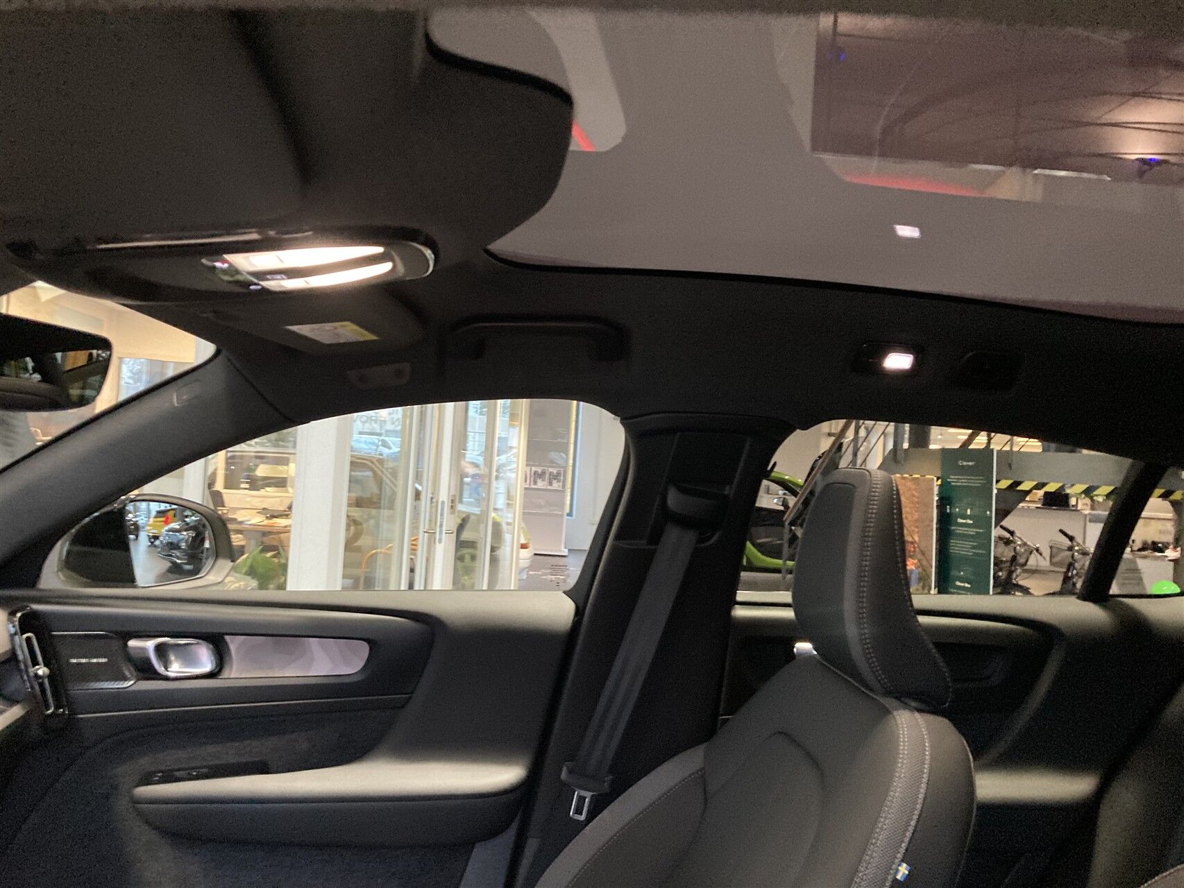 Billede af Volvo C40 P6 Recharge Ultimate 231HK 4d Aut.