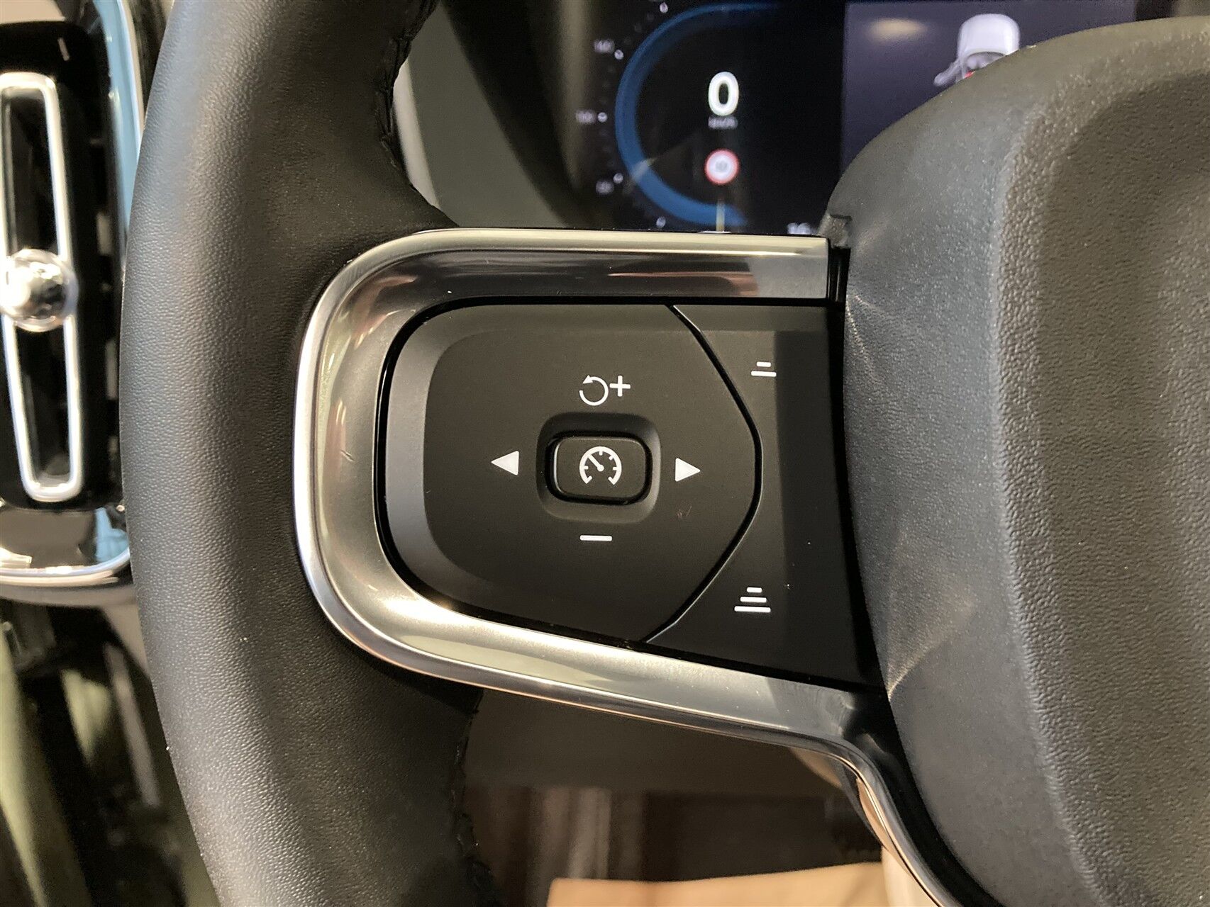 Billede af Volvo C40 P6 Recharge Ultimate 231HK 4d Aut.